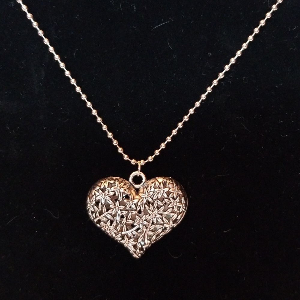 Heart necklace - Picture 2 of 6